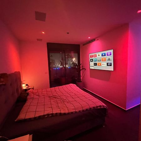 Suite And Room In A Breathtaking New Designed Penthouse In Se Tlv Tel Aviv Rum bild