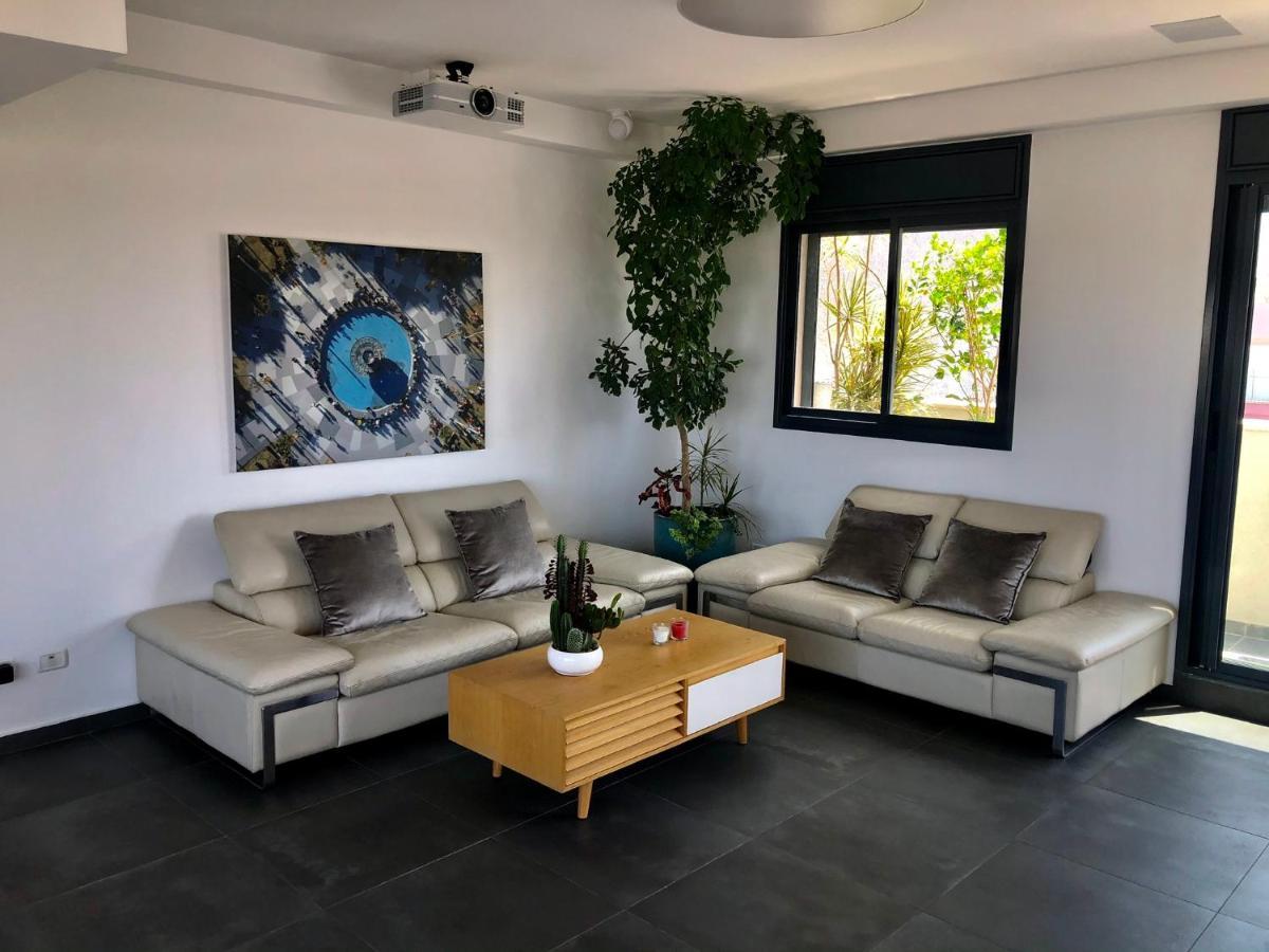 Suite And Room In A Breathtaking New Designed Penthouse In Se Tlv Tel Aviv Exteriör bild