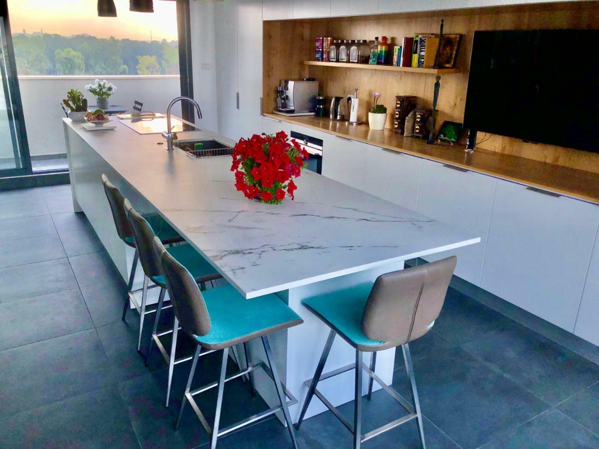 Suite And Room In A Breathtaking New Designed Penthouse In Se Tlv Tel Aviv Exteriör bild